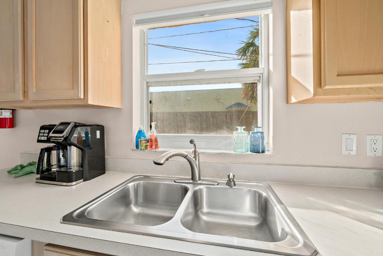 Sunset Serenity - 3Br Beach Townhome With Outdoor Patio - New Hot Tub, Steps To Ocean Fun! Melbourne Exteriér fotografie